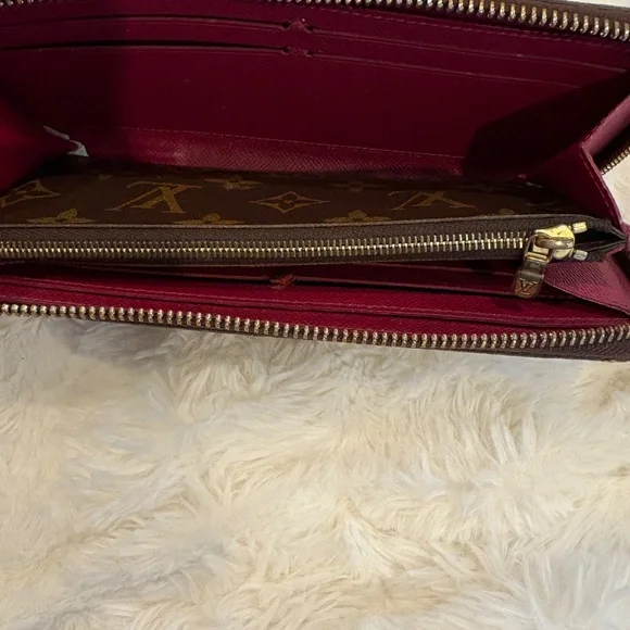 Authentic Louis Vuitton wallet